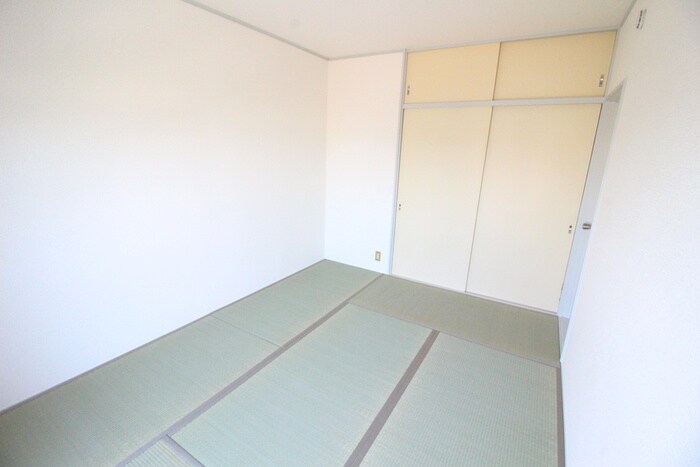 やわらぎハイツ（中）の物件内観写真