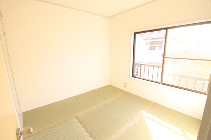 やわらぎハイツ（中）の物件内観写真