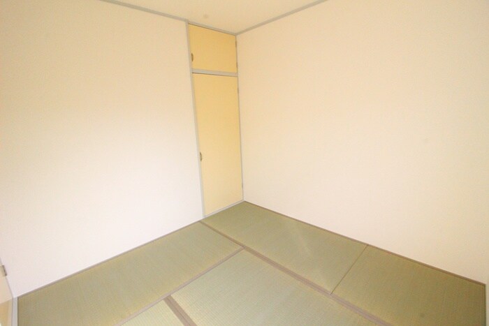 やわらぎハイツ（中）の物件内観写真