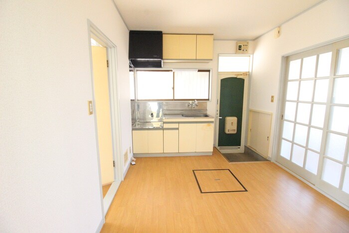 やわらぎハイツ（中）の物件内観写真