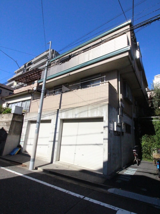 ＡＰＴＯＬＩＶＥの物件外観写真