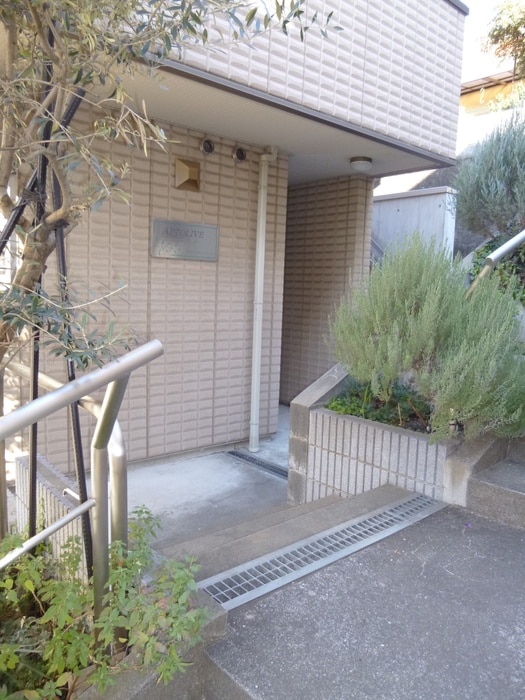 ＡＰＴＯＬＩＶＥの物件外観写真