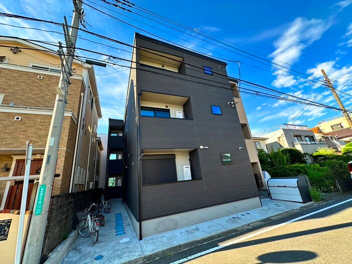 CRASTINE東林間の物件外観写真