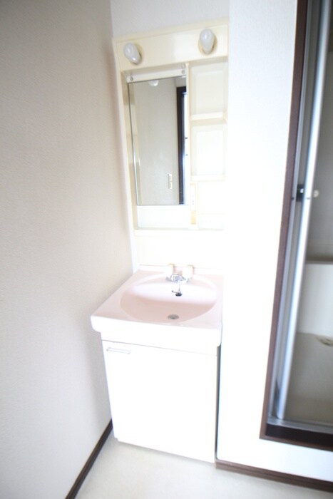 メゾン東大沼の物件内観写真