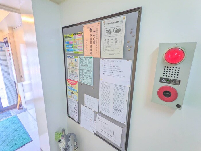 モンカ－ブワダの物件外観写真