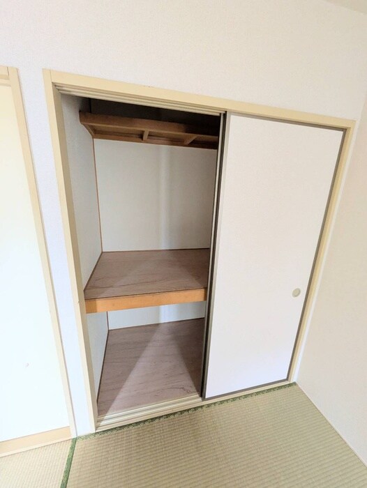 スペ－スガ－デン日高の物件内観写真