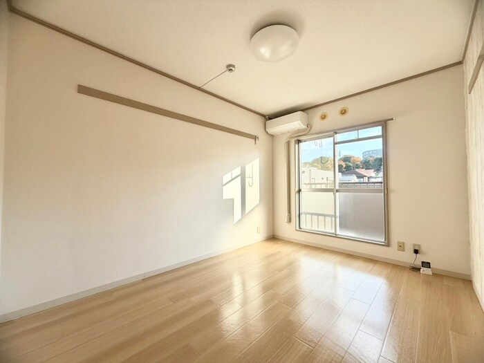 ハイツアベニュー本棟の物件内観写真