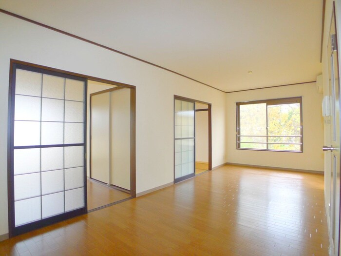 メインストリートの物件内観写真