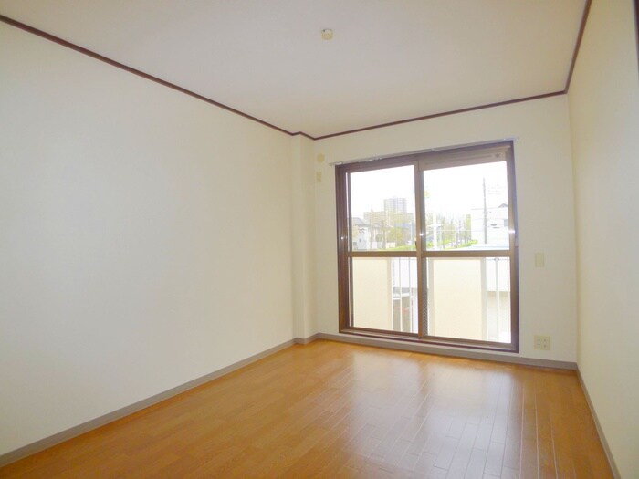 メインストリートの物件内観写真