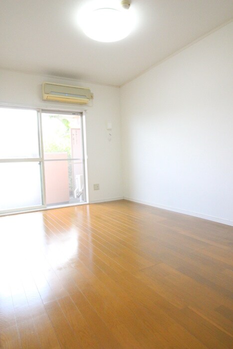 サン・クレ－ル横浜南Ａの物件内観写真