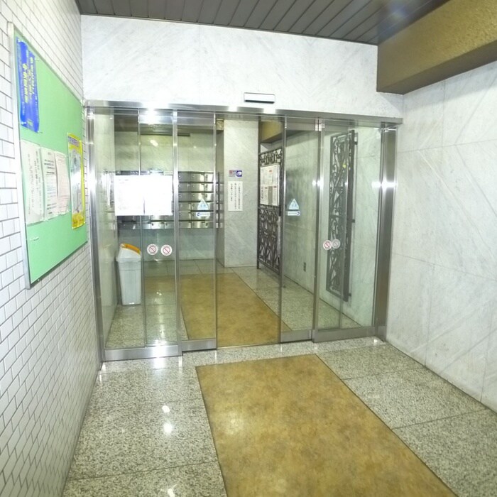 ジャコワ東日本橋マンションの物件外観写真