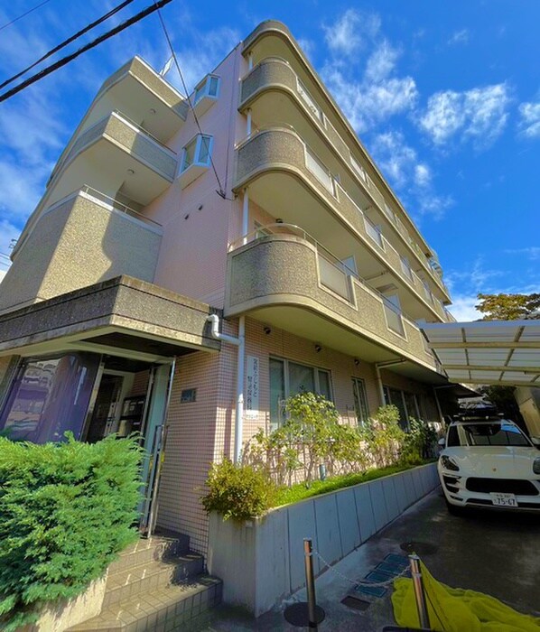 ユニットＦの物件外観写真