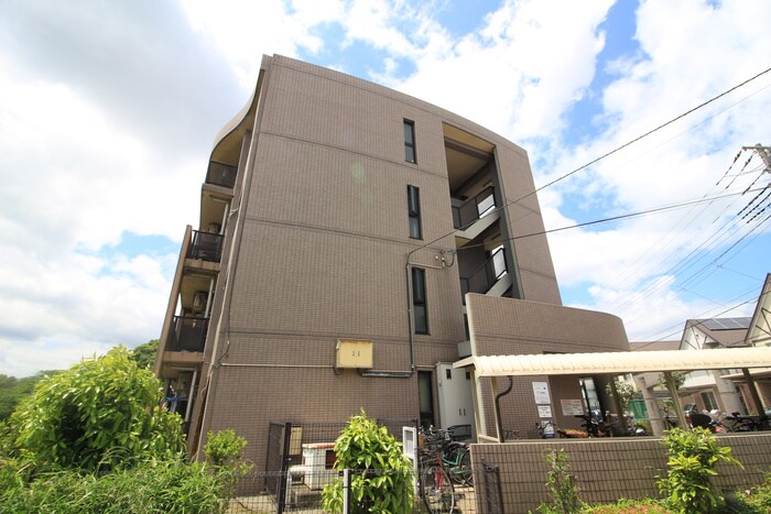 グランドエンブレム横山台の物件外観写真