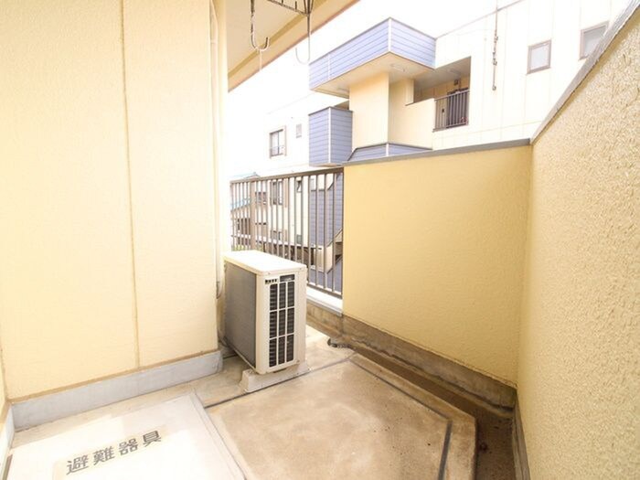 ロイヤルハイツ金子Ⅰ号棟の物件内観写真