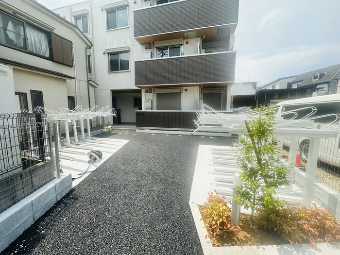 グラナーデ加賀の物件外観写真