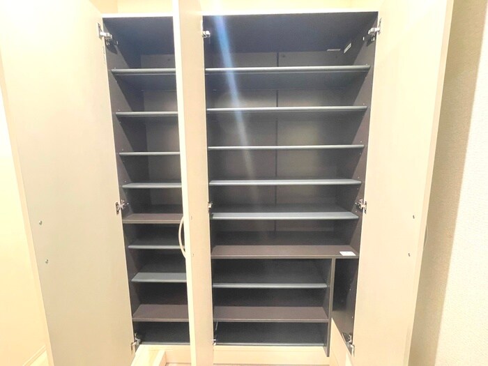 グラナーデ加賀の物件内観写真