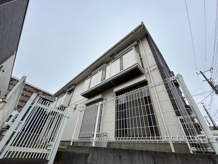 ファミ－ルアイの物件外観写真