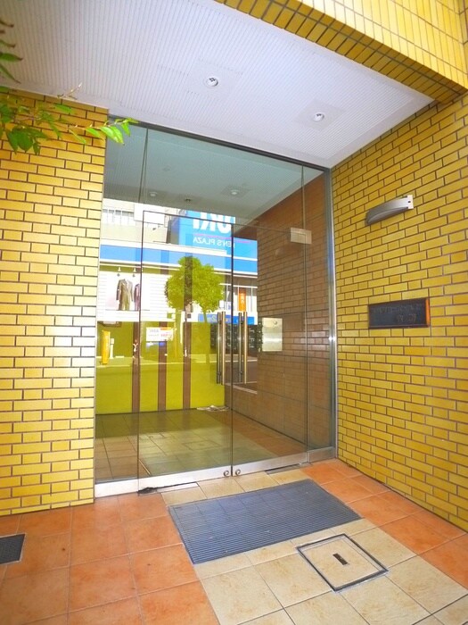 市川クロ－バ－ハイツ吉野の物件外観写真