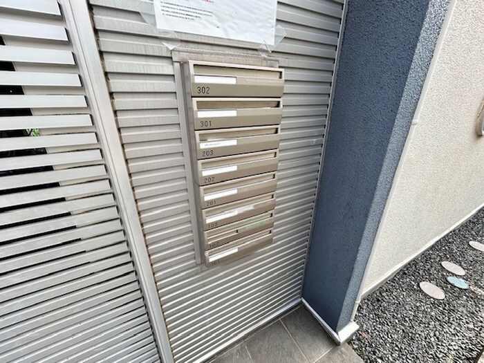 ソリッド大倉山の物件外観写真