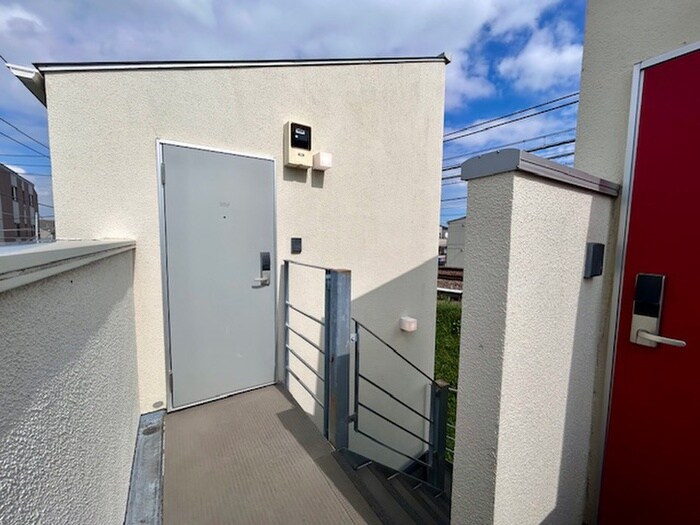 ソリッド大倉山の物件外観写真