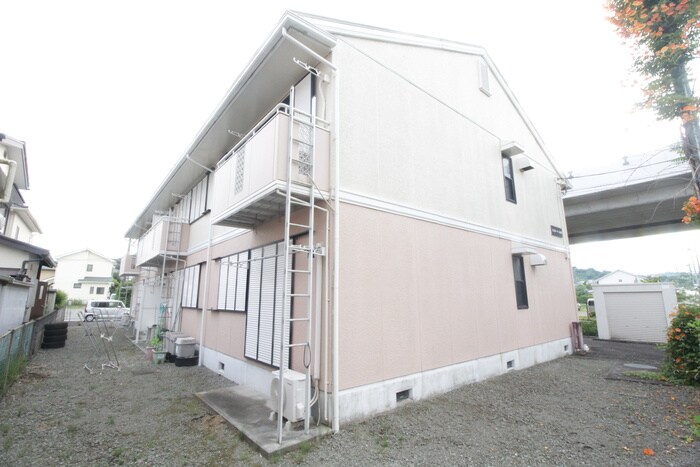 エステ－ト山室の物件外観写真