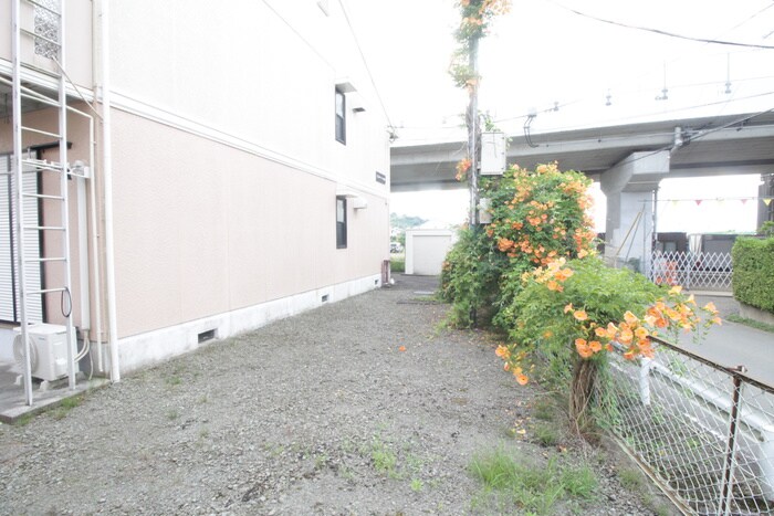 エステ－ト山室の物件外観写真