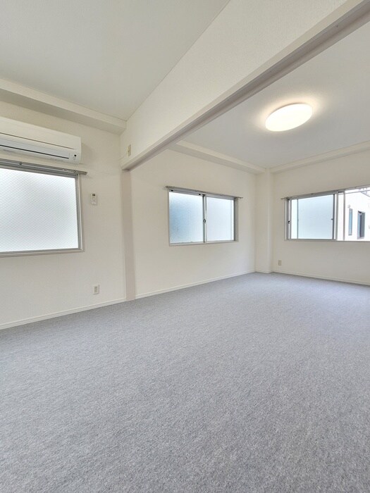 ホワイトハウス優の物件内観写真