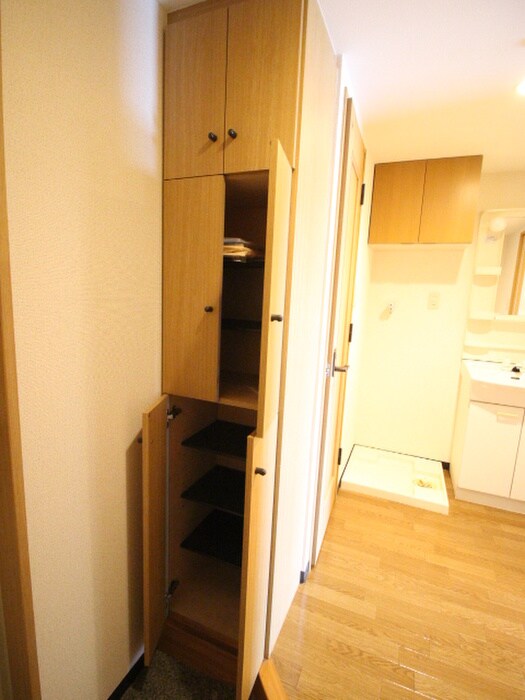 フォーリアの物件内観写真