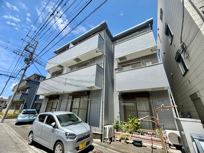 マロン８２４（３０３・３０５）の物件外観写真