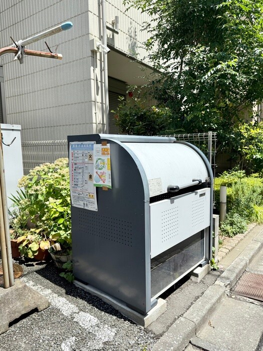 マロン８２４（３０３・３０５）の物件外観写真