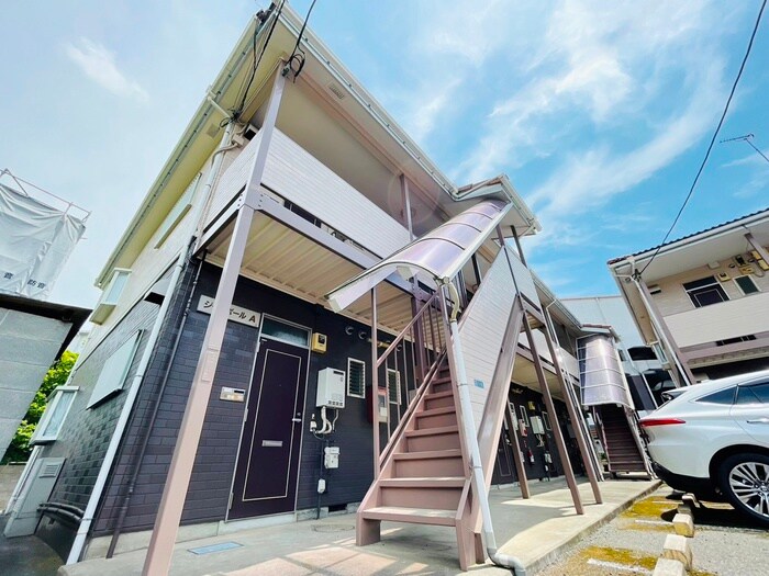 ジャンポールＡの物件外観写真