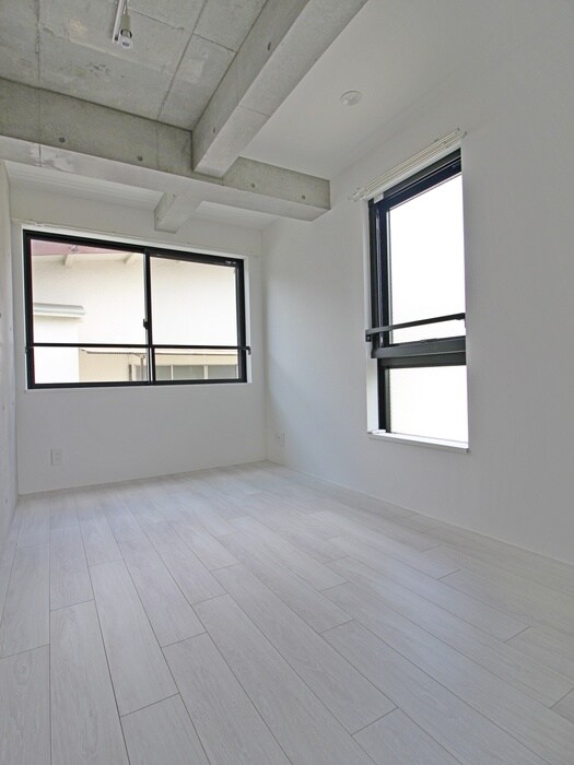 La Perla Ogikuboの物件内観写真