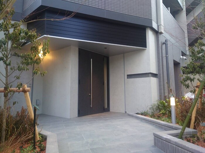 ロイジェント駒込六義園の物件外観写真