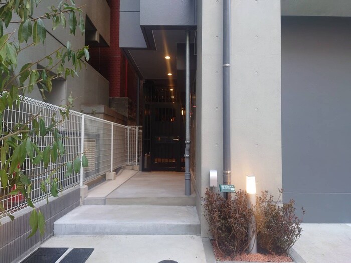 ロイジェント駒込六義園の物件外観写真