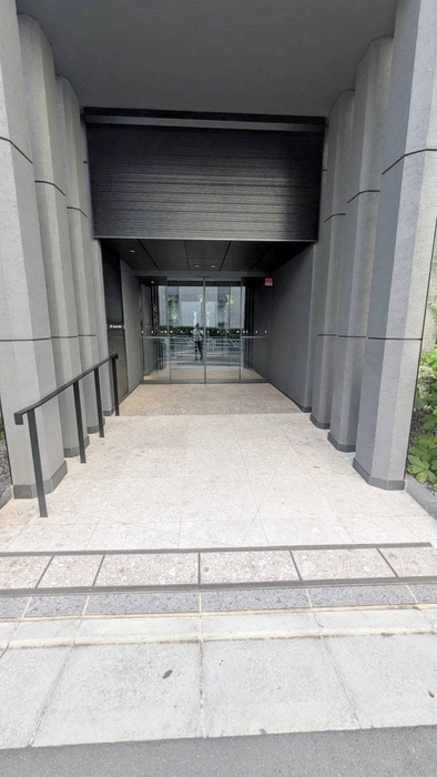 レフィールオーブ代々木の物件外観写真