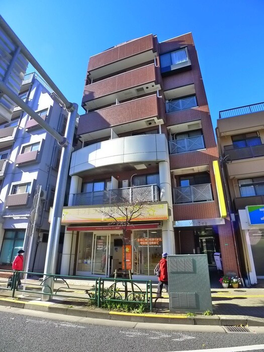 リバ－コ－トの物件外観写真