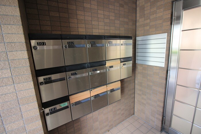 レイナス片倉の物件外観写真