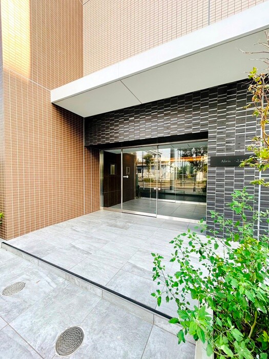 Alivis一之江の物件外観写真