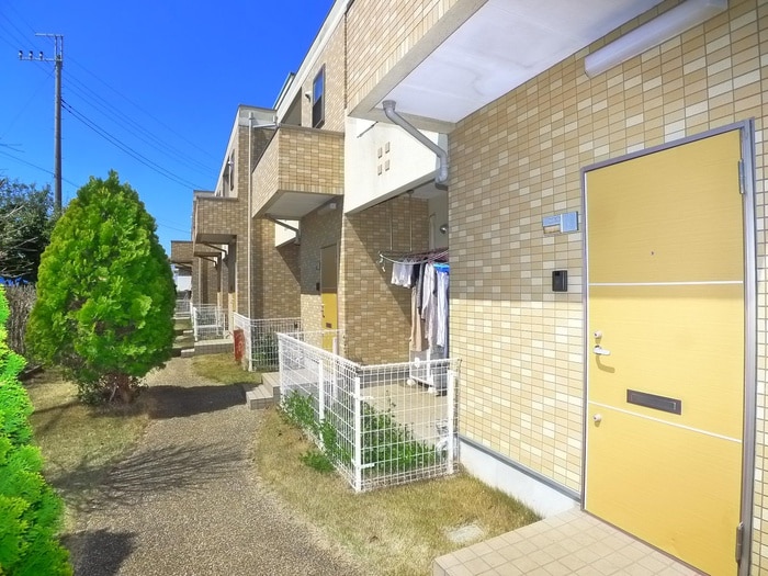 リアン緑が丘A棟の物件外観写真