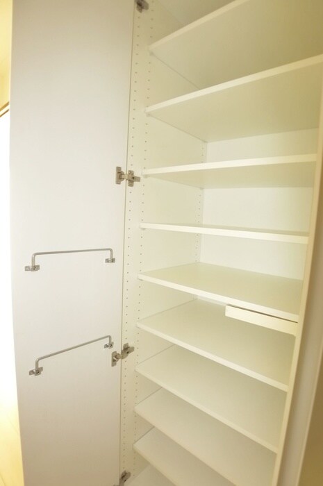 コンフォリア日暮里の物件内観写真