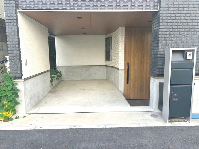 赤坂７丁目戸建の物件外観写真