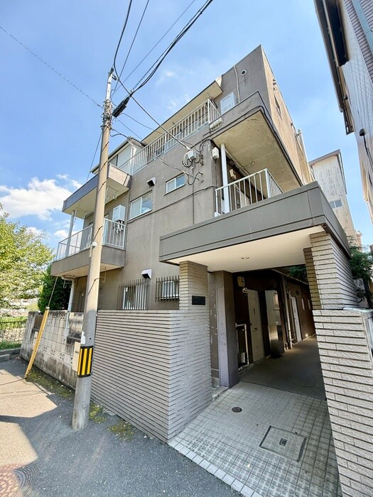 清風マンションの物件外観写真