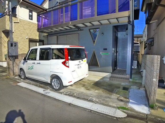 松飛台貸家の物件外観写真