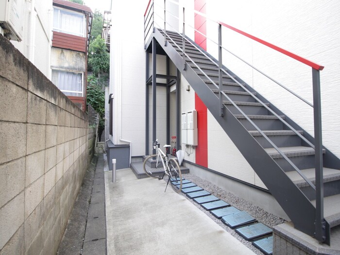 アルファ生田２号棟の物件外観写真