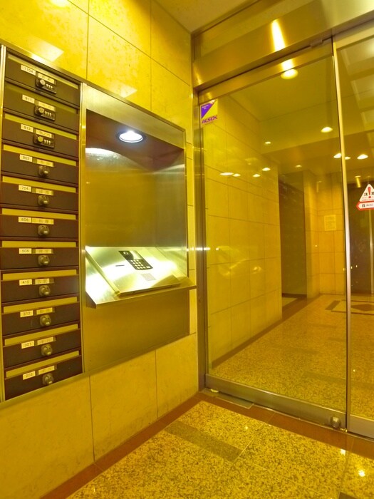 レジデンス上野の物件外観写真