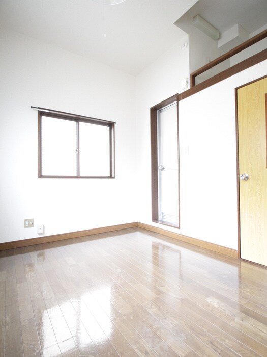 イリス三田の物件内観写真