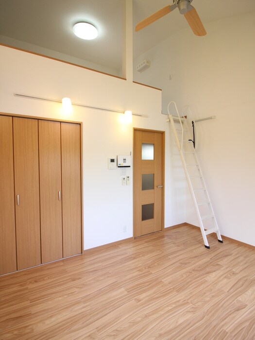 アプリコット・ヒルの物件内観写真