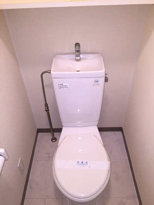 ｸﾞﾘ-ﾝｼﾝﾌｫﾆ-ﾋﾞﾙ（1～5号室）の物件内観写真