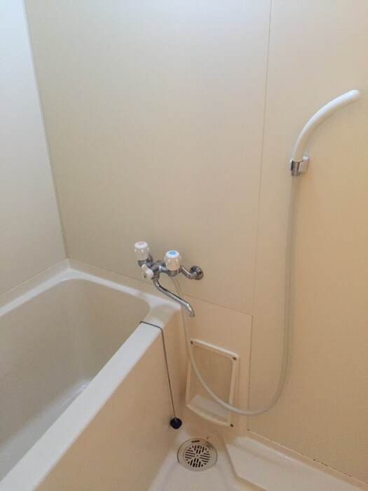 ｸﾞﾘ-ﾝｼﾝﾌｫﾆ-ﾋﾞﾙ（1～5号室）の物件内観写真