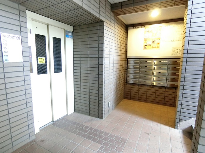 ＭＣベ－スビルの物件外観写真